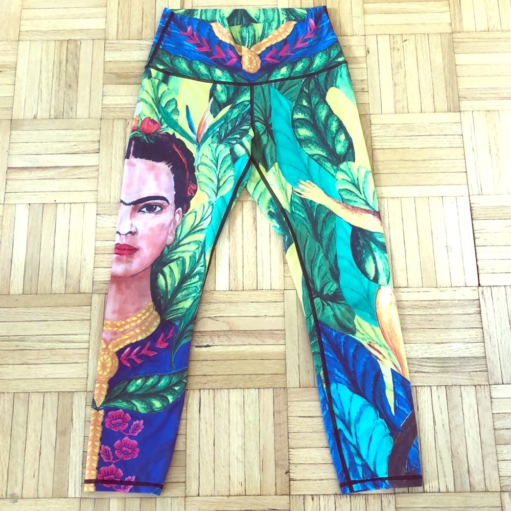 Yoga democracy Frida Kahlo crop leggings
